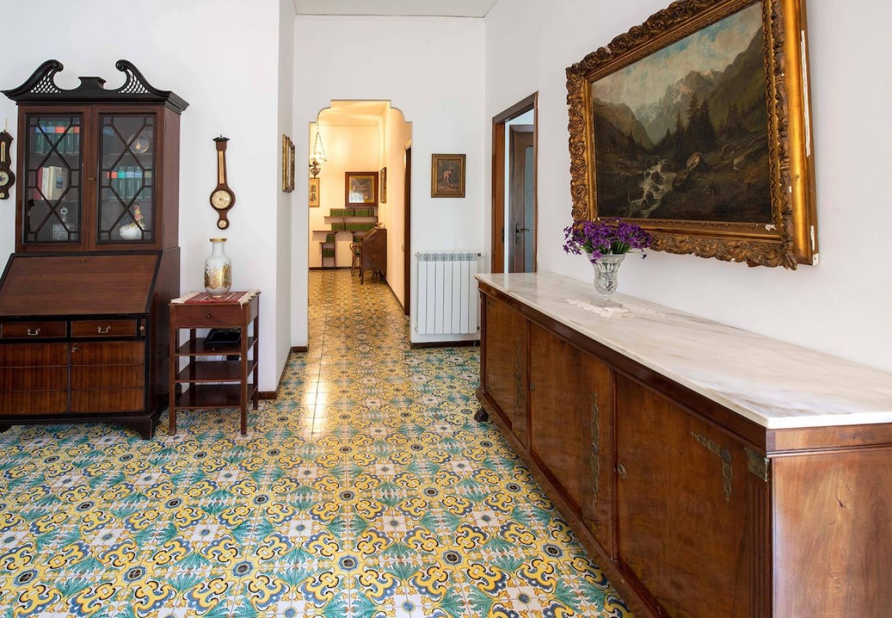 Appartamento a Sorrento - Apartment Bianca with shared pool,
