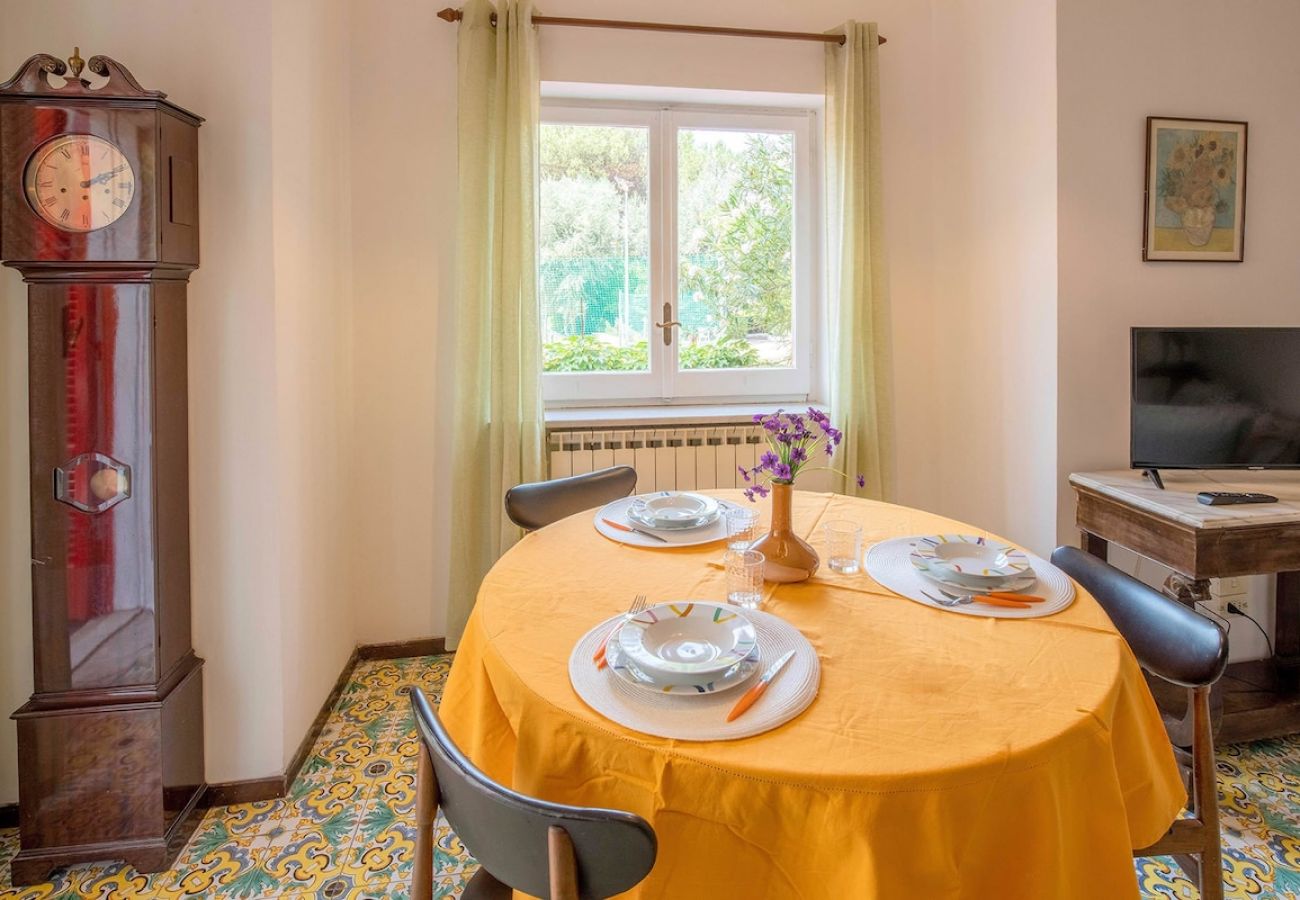 Appartamento a Sorrento - Apartment Bianca with shared pool,
