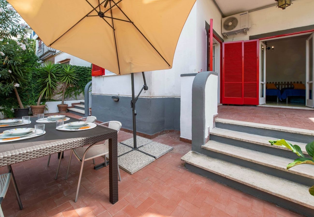 Appartamento a Sorrento - Apartment Bianca with shared pool,