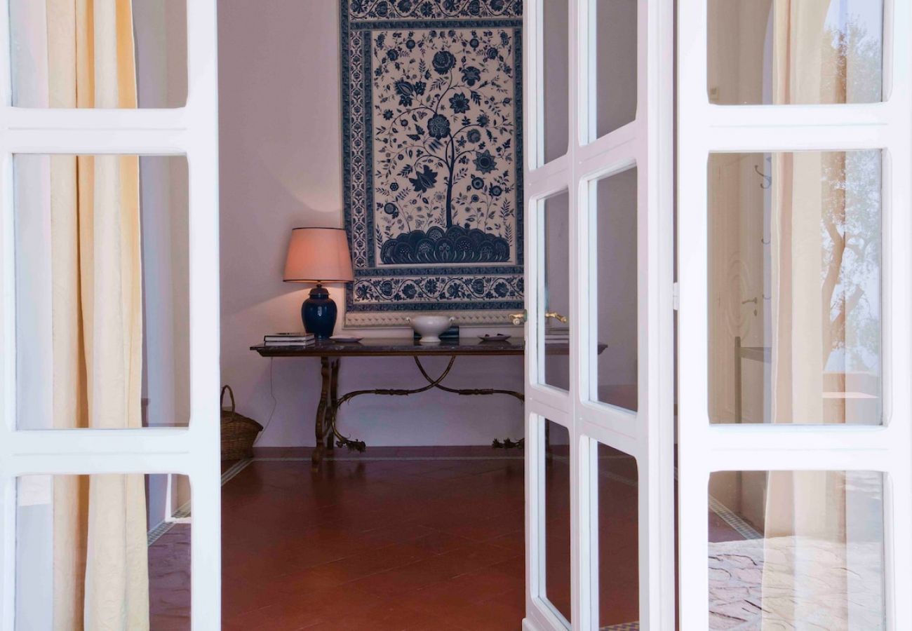 Villa a Massa Lubrense - Villa Carlo with historic tower and sea view