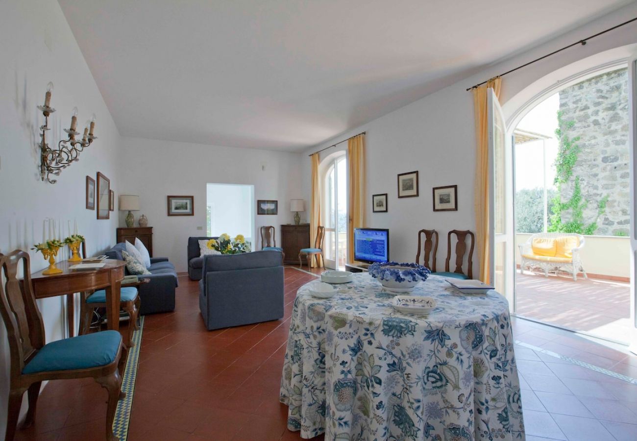 Villa a Massa Lubrense - Villa Carlo with historic tower and sea view