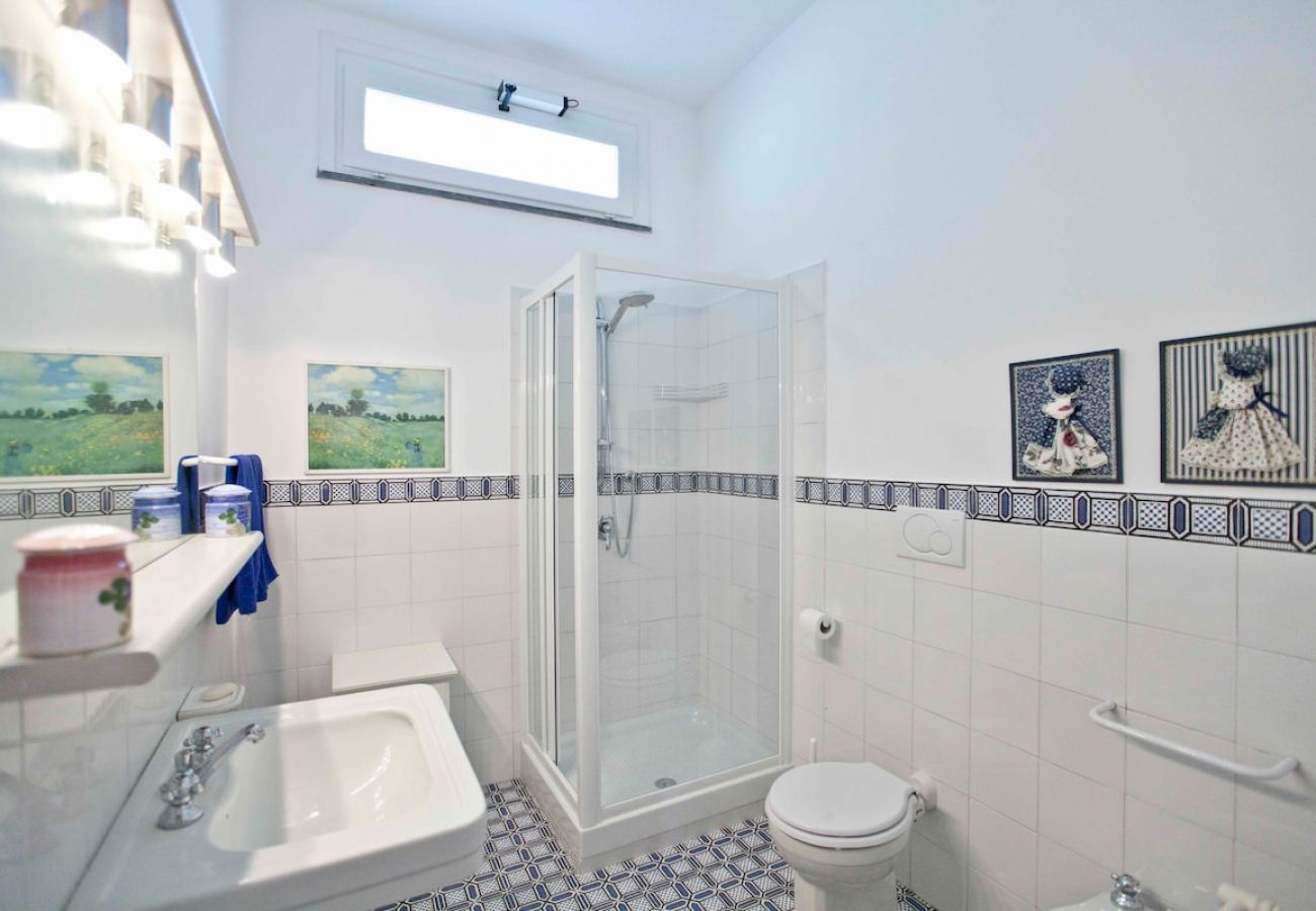 Villa a Massa Lubrense - Villa Carlo with historic tower and sea view