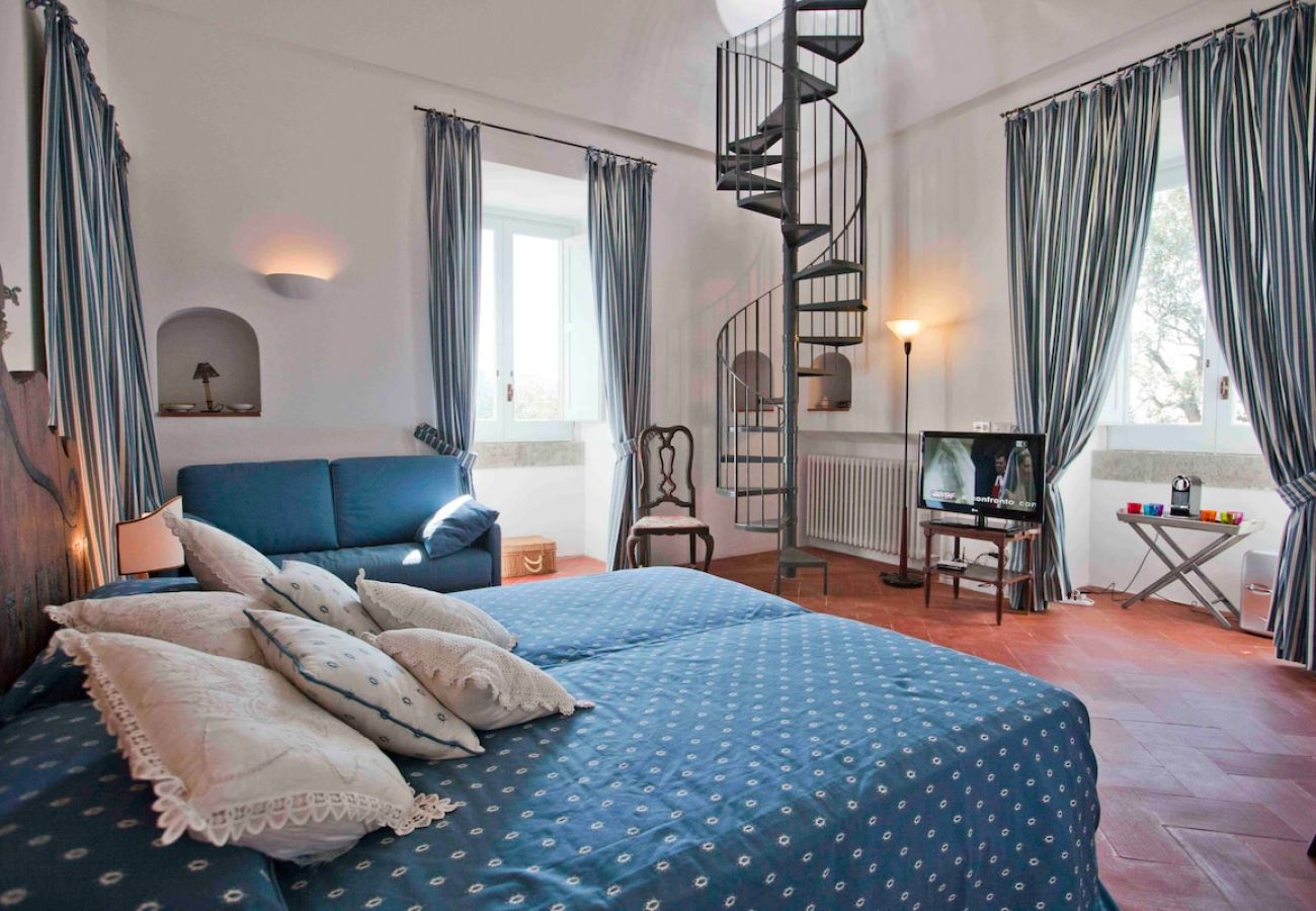 Villa a Massa Lubrense - Villa Carlo with historic tower and sea view