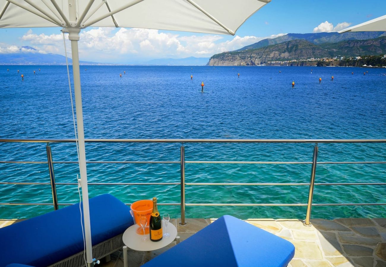 Villa a Sorrento - Villa Blue Marine on the sea