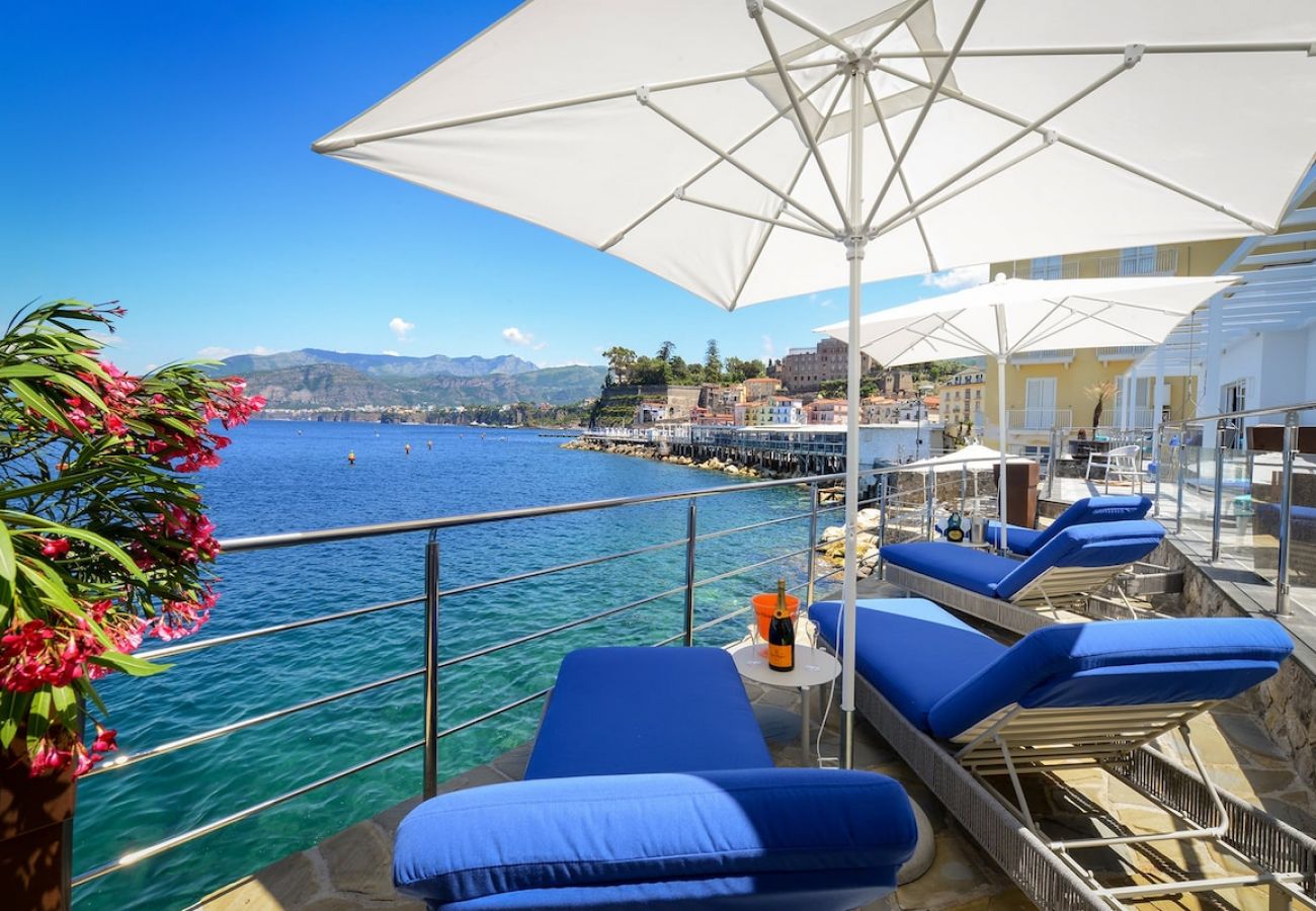 Villa a Sorrento - Villa Blue Marine on the sea