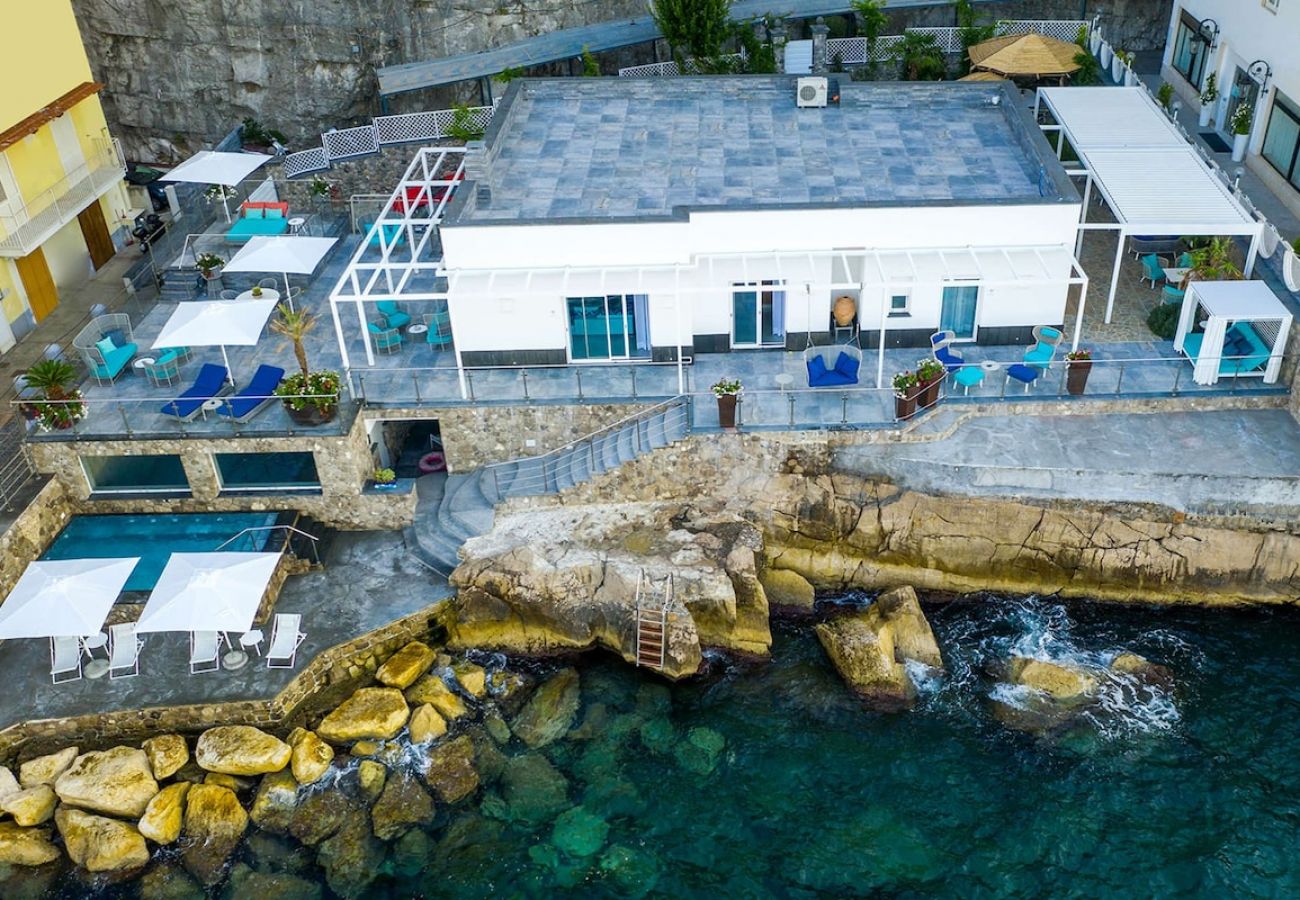 Villa a Sorrento - Villa Blue Marine on the sea