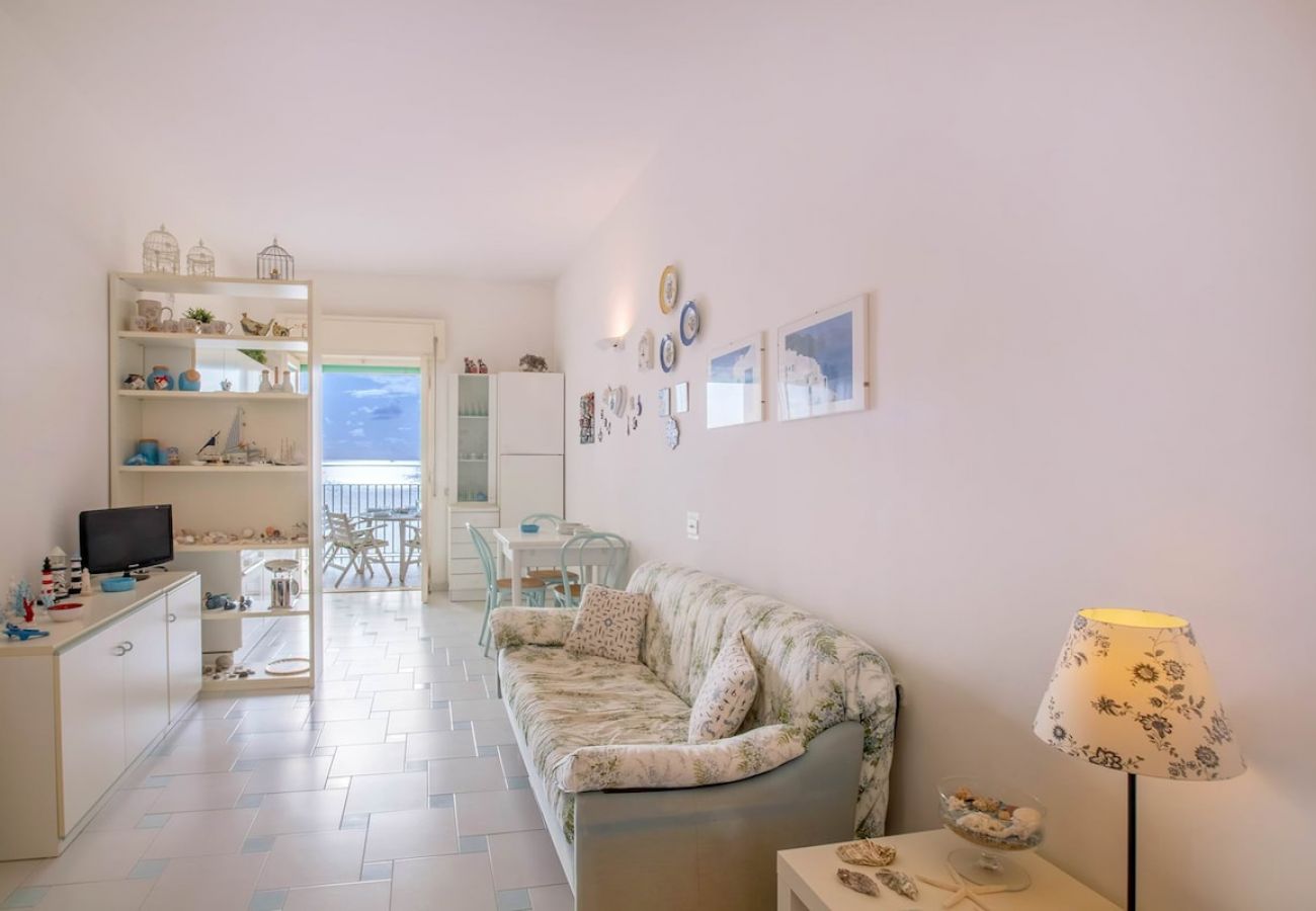 Casa a Nerano - La Casa del Mare close to the beach