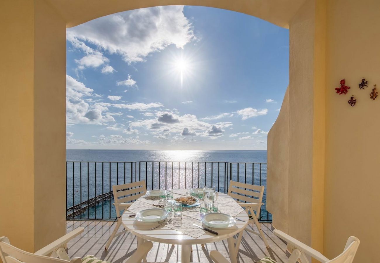 Casa a Nerano - La Casa del Mare close to the beach
