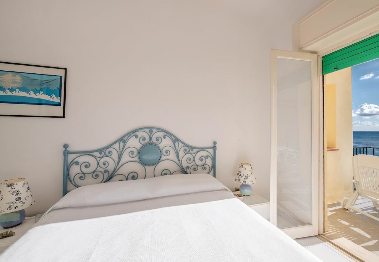 Casa a Nerano - La Casa del Mare close to the beach