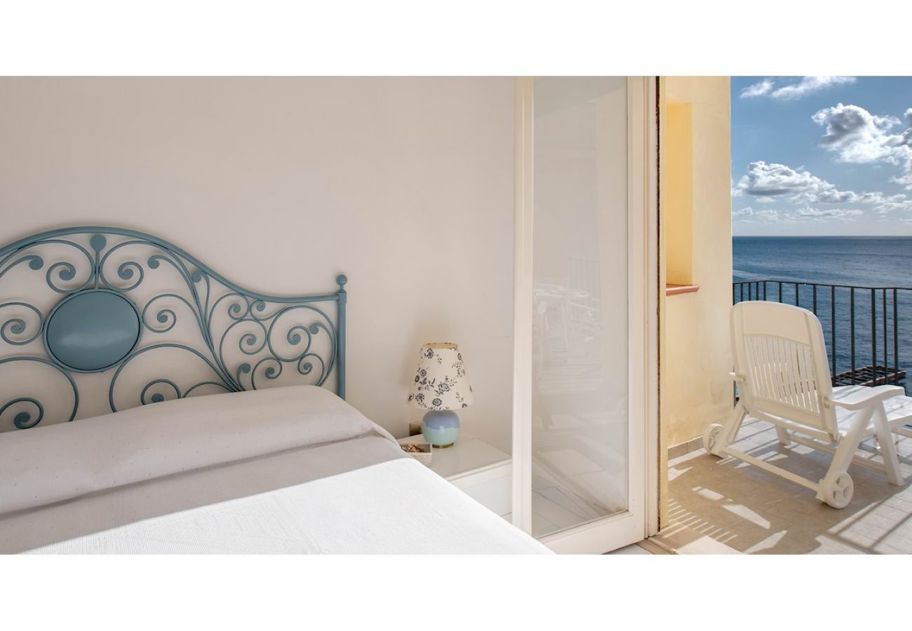 Casa a Nerano - La Casa del Mare close to the beach