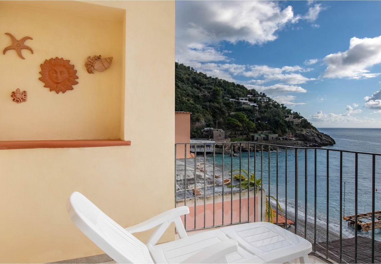 Casa a Nerano - La Casa del Mare close to the beach