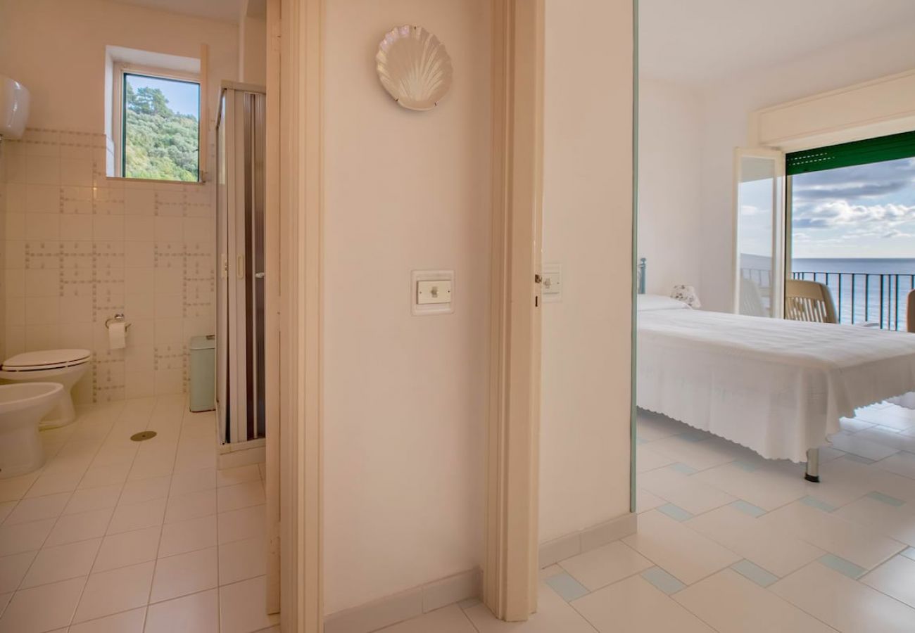 Casa a Nerano - La Casa del Mare close to the beach