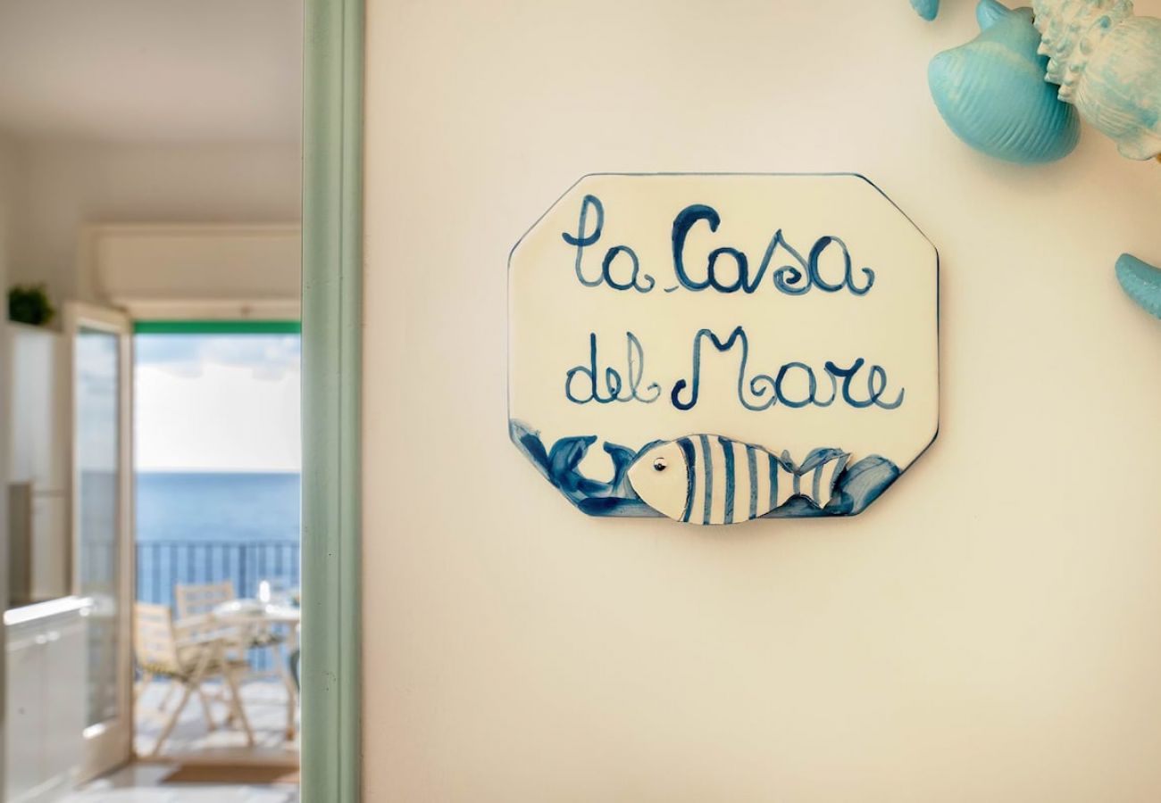 Casa a Nerano - La Casa del Mare close to the beach