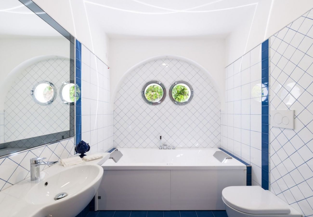 Villa a Nerano - Villa il Glicine luxury stay on the sea