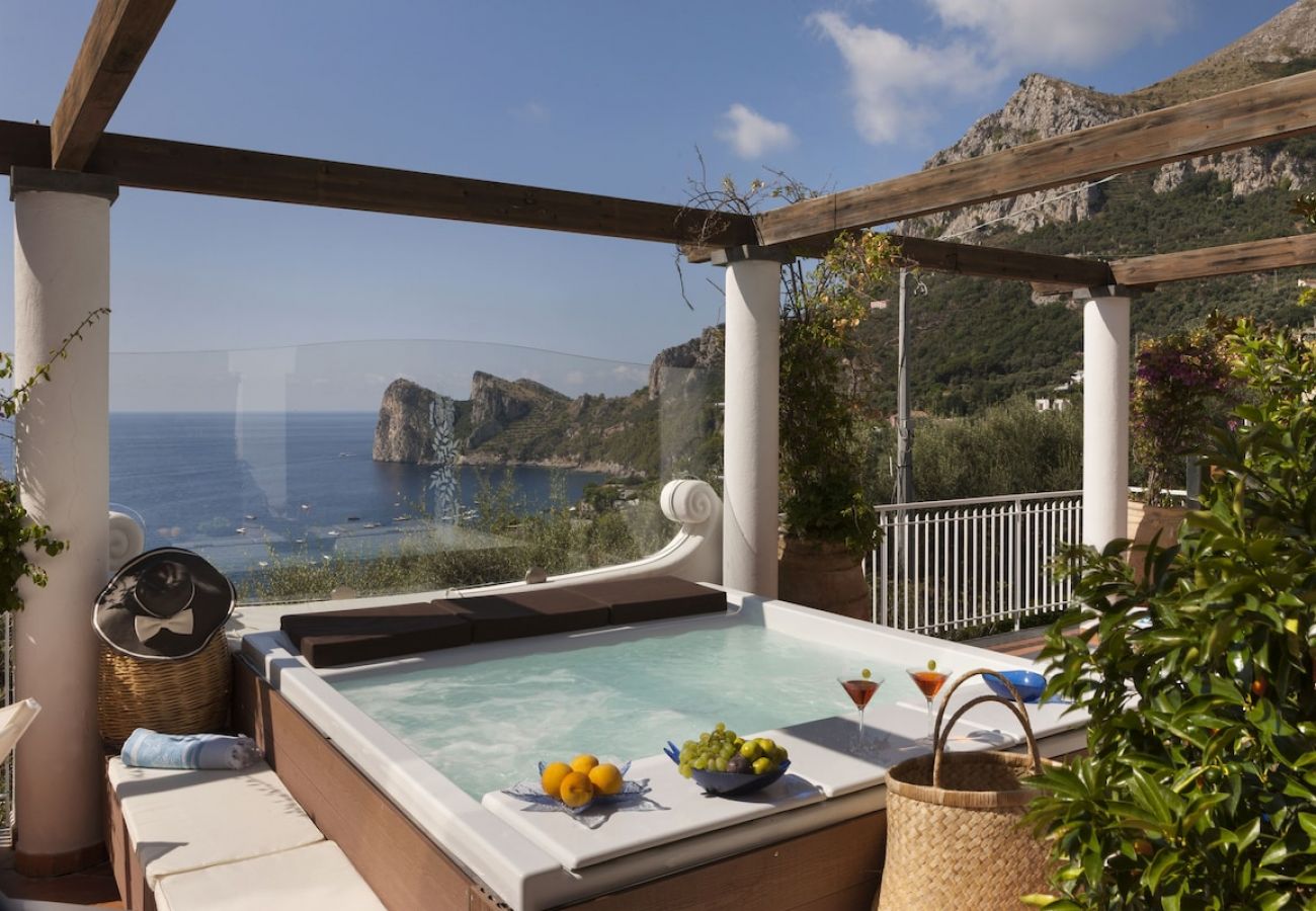 Villa a Nerano - Villa il Glicine luxury stay on the sea