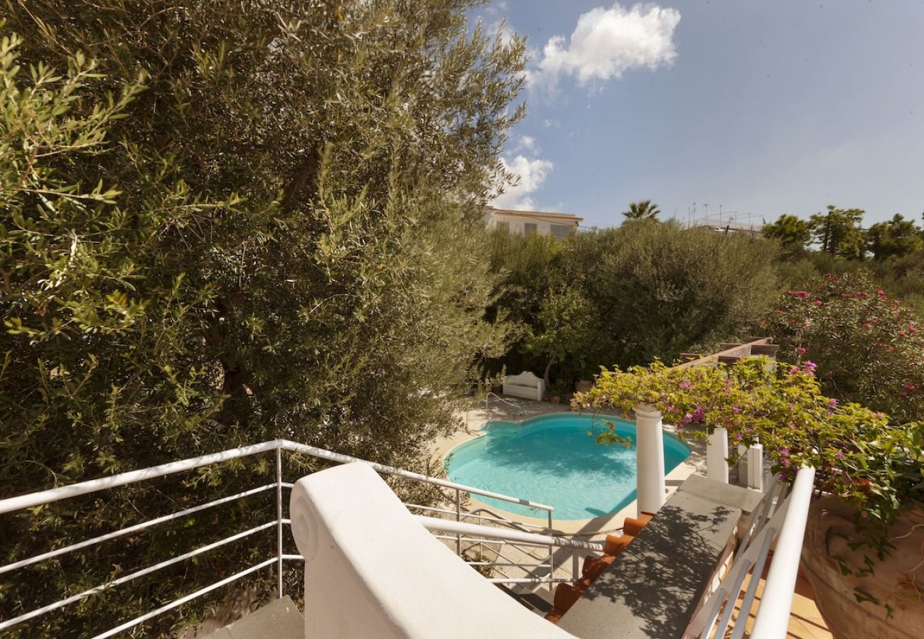 Villa a Nerano - Villa il Glicine luxury stay on the sea