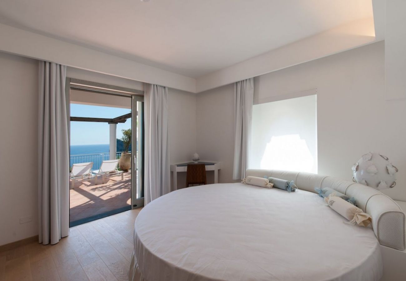 Villa a Nerano - Villa il Glicine luxury stay on the sea
