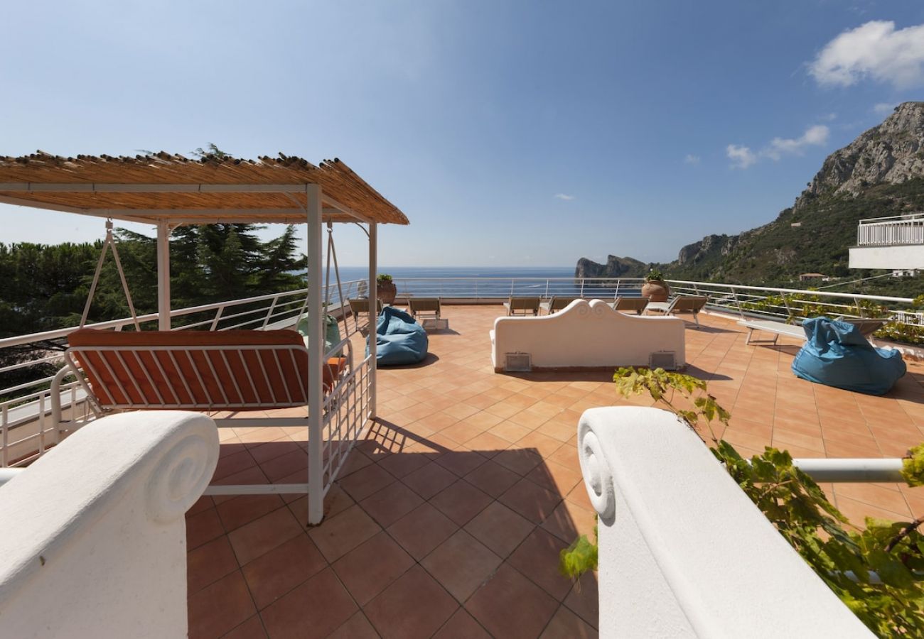 Villa a Nerano - Villa il Glicine luxury stay on the sea