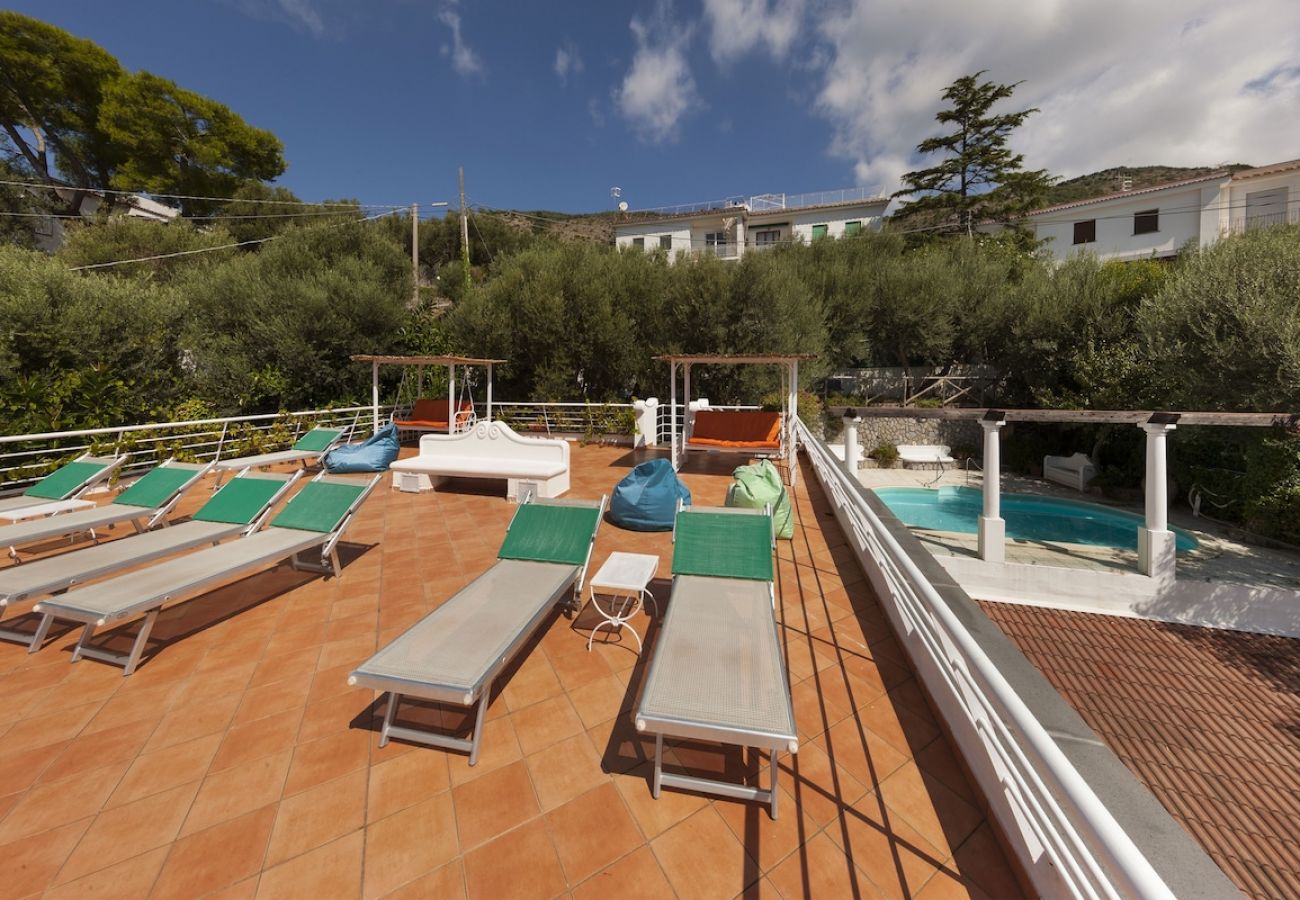 Villa a Nerano - Villa il Glicine luxury stay on the sea