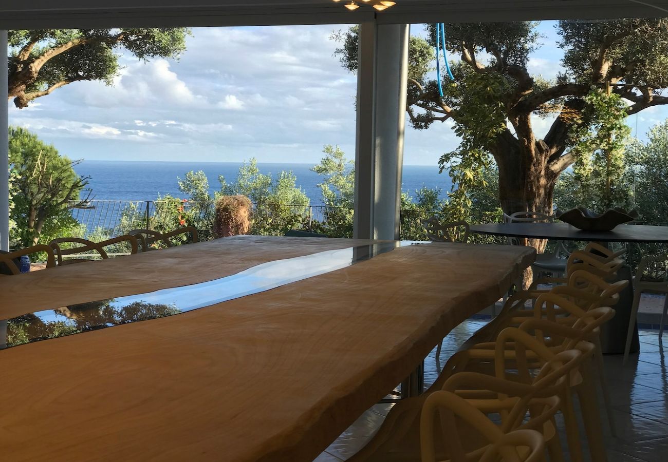 Villa a Nerano - Villa il Glicine luxury stay on the sea