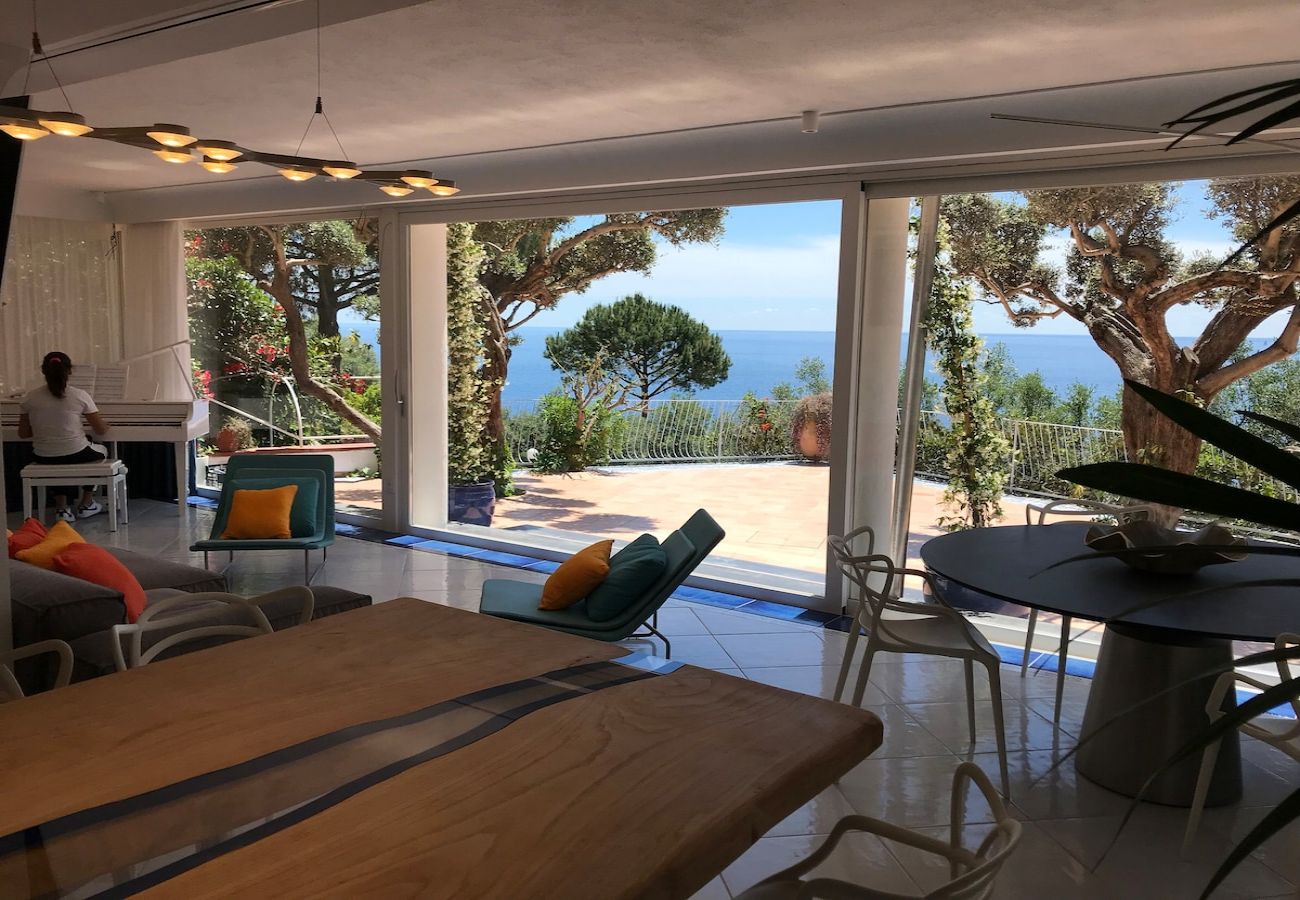 Villa a Nerano - Villa il Glicine luxury stay on the sea