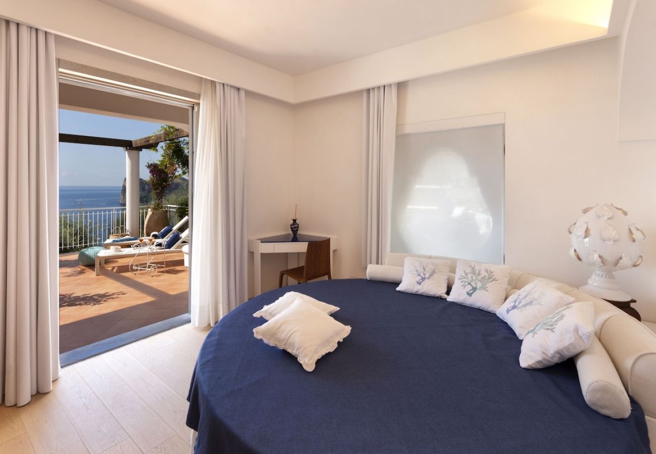 Villa a Nerano - Villa il Glicine luxury stay on the sea