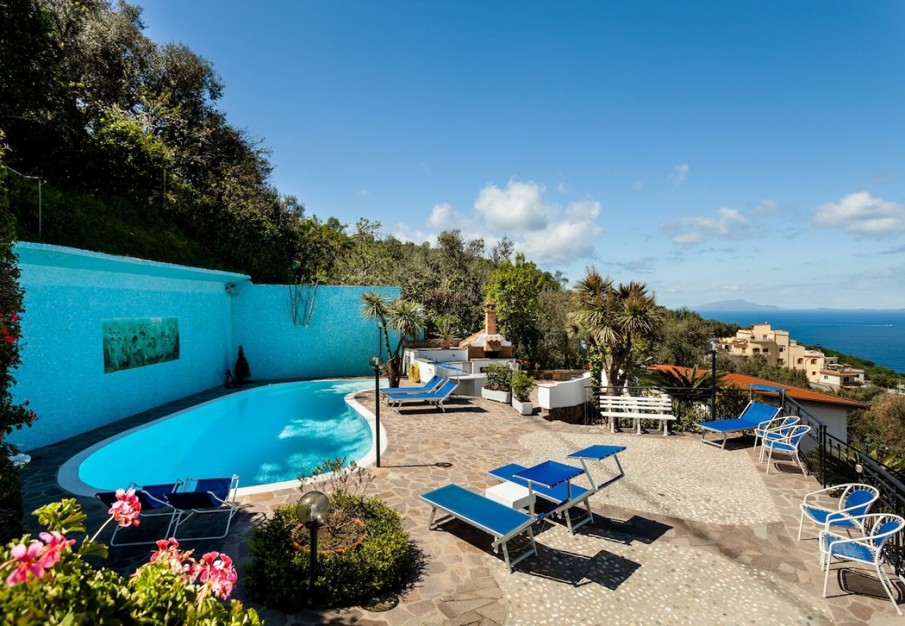 Villa a Priora - Villa Angela with private pool and sea view