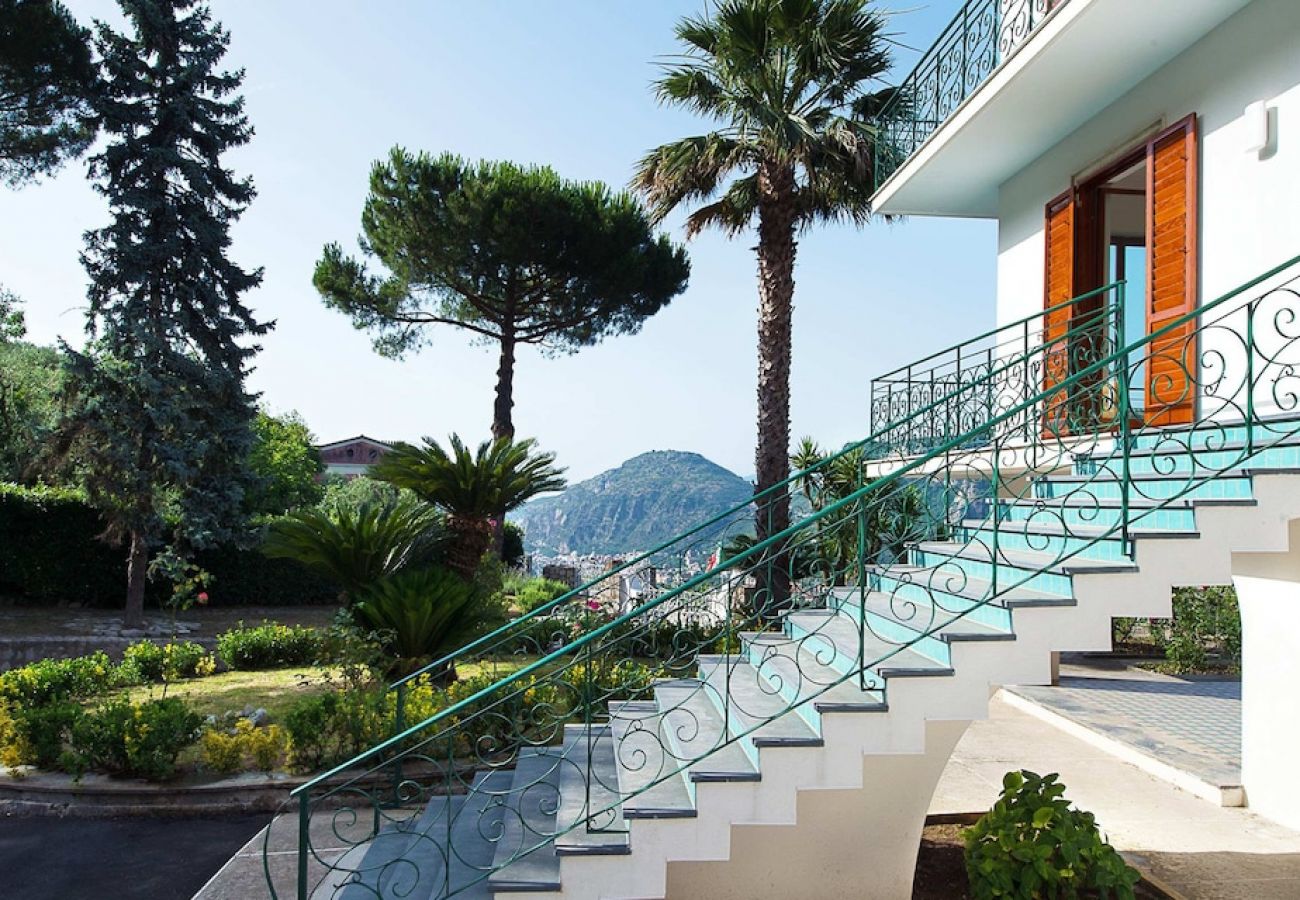 Villa a Piano di Sorrento - Villa Petra with panoramic view