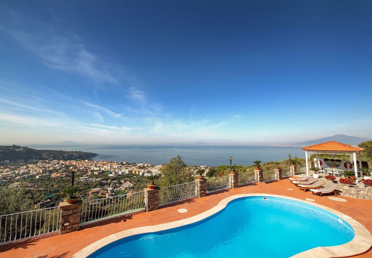 Villa a Sorrento - Villa Sara with private pool and amazing view