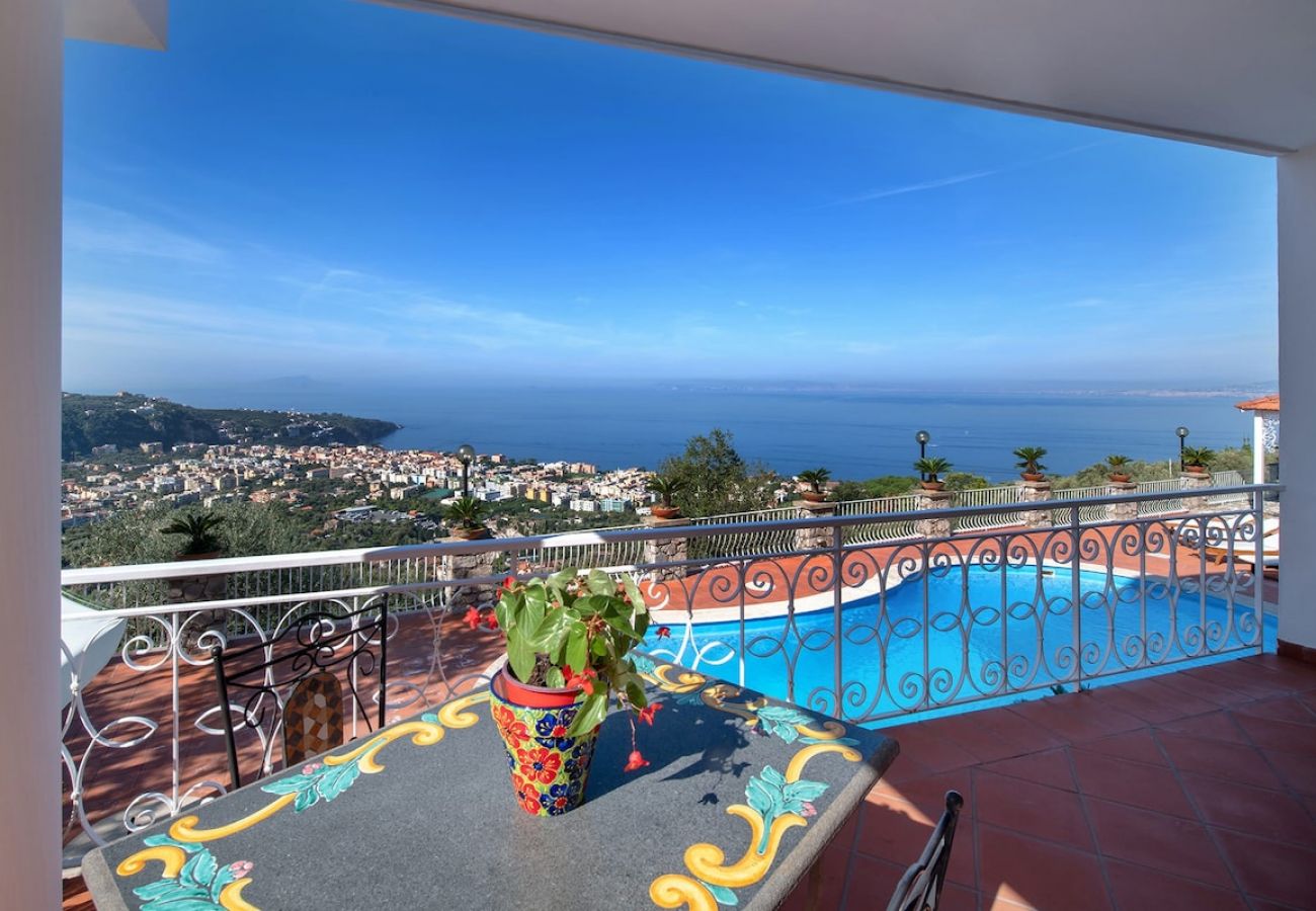 Villa a Sorrento - Villa Sara with private pool and amazing view