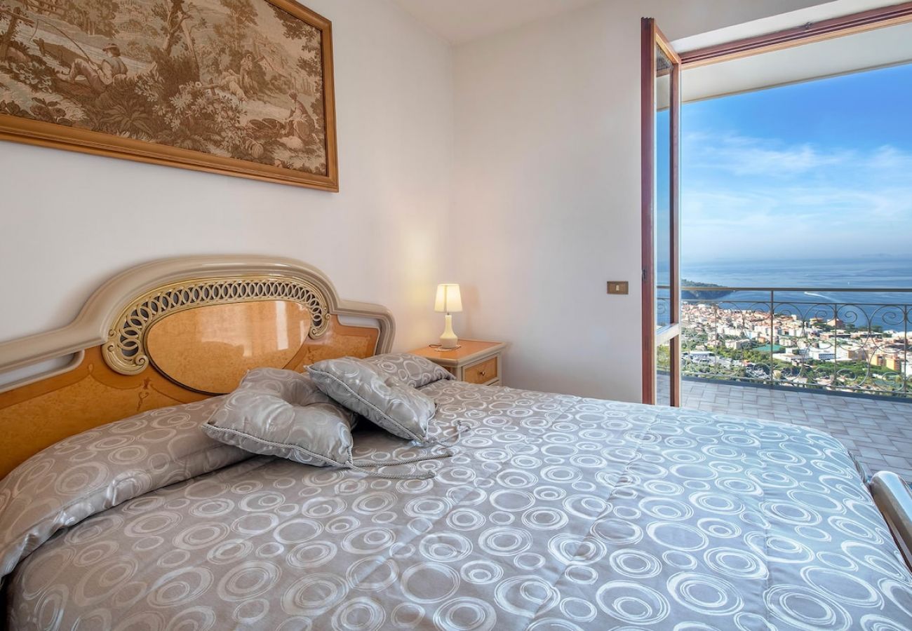 Villa a Sorrento - Villa Sara with private pool and amazing view