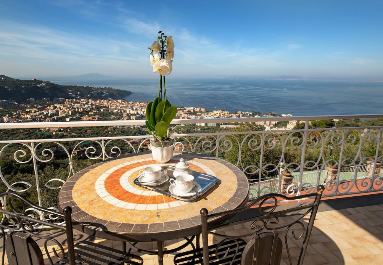 Villa a Sorrento - Villa Sara with private pool and amazing view