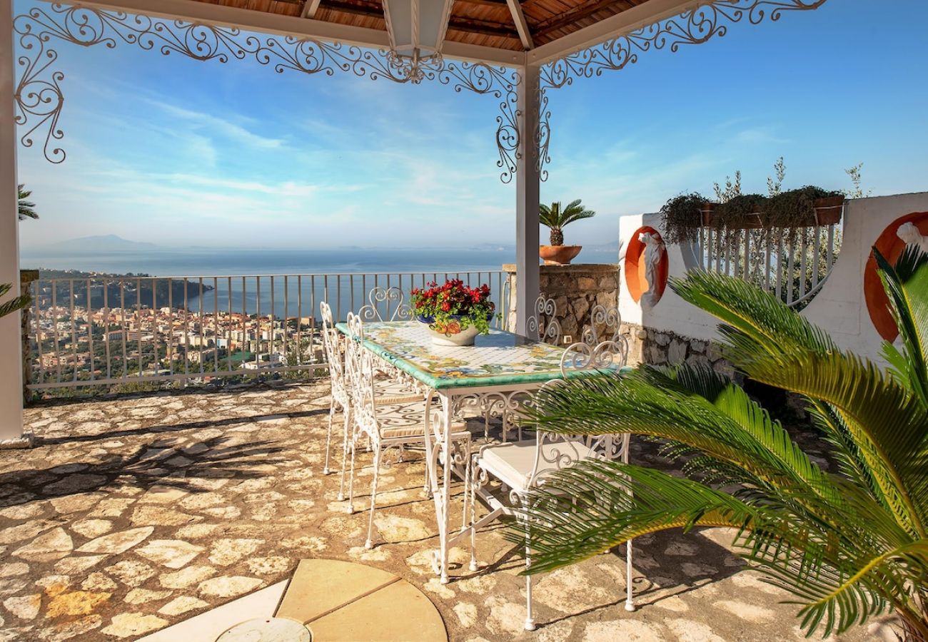 Villa a Sorrento - Villa Sara with private pool and amazing view