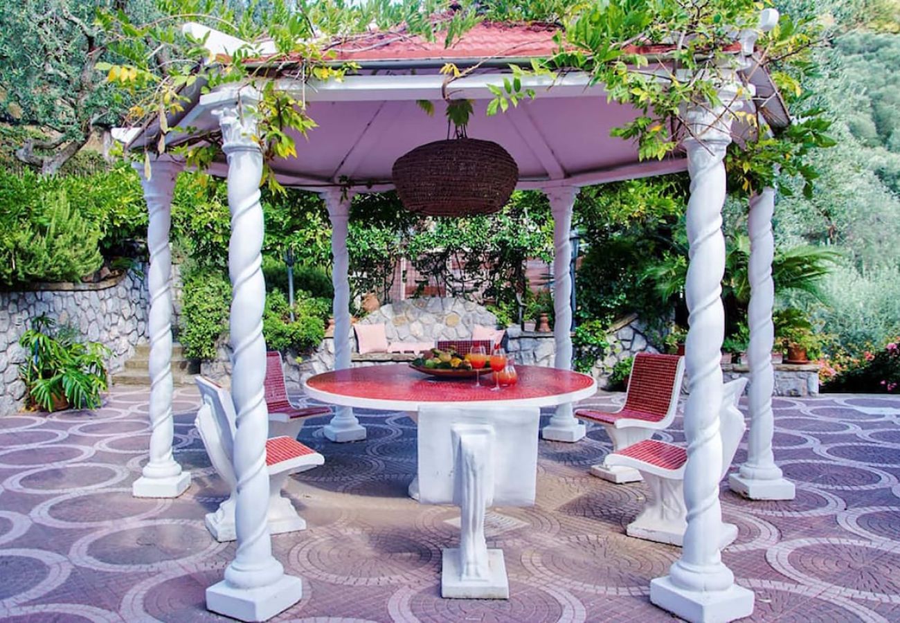 Villa a Massa Lubrense - Villa Simba with sea view and private pool
