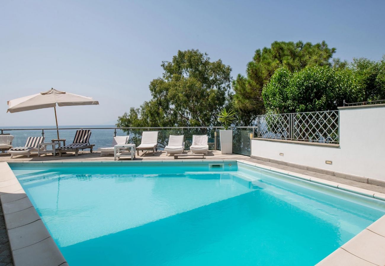Villa a Massa Lubrense - Villa Karim with pool and amazing sea view