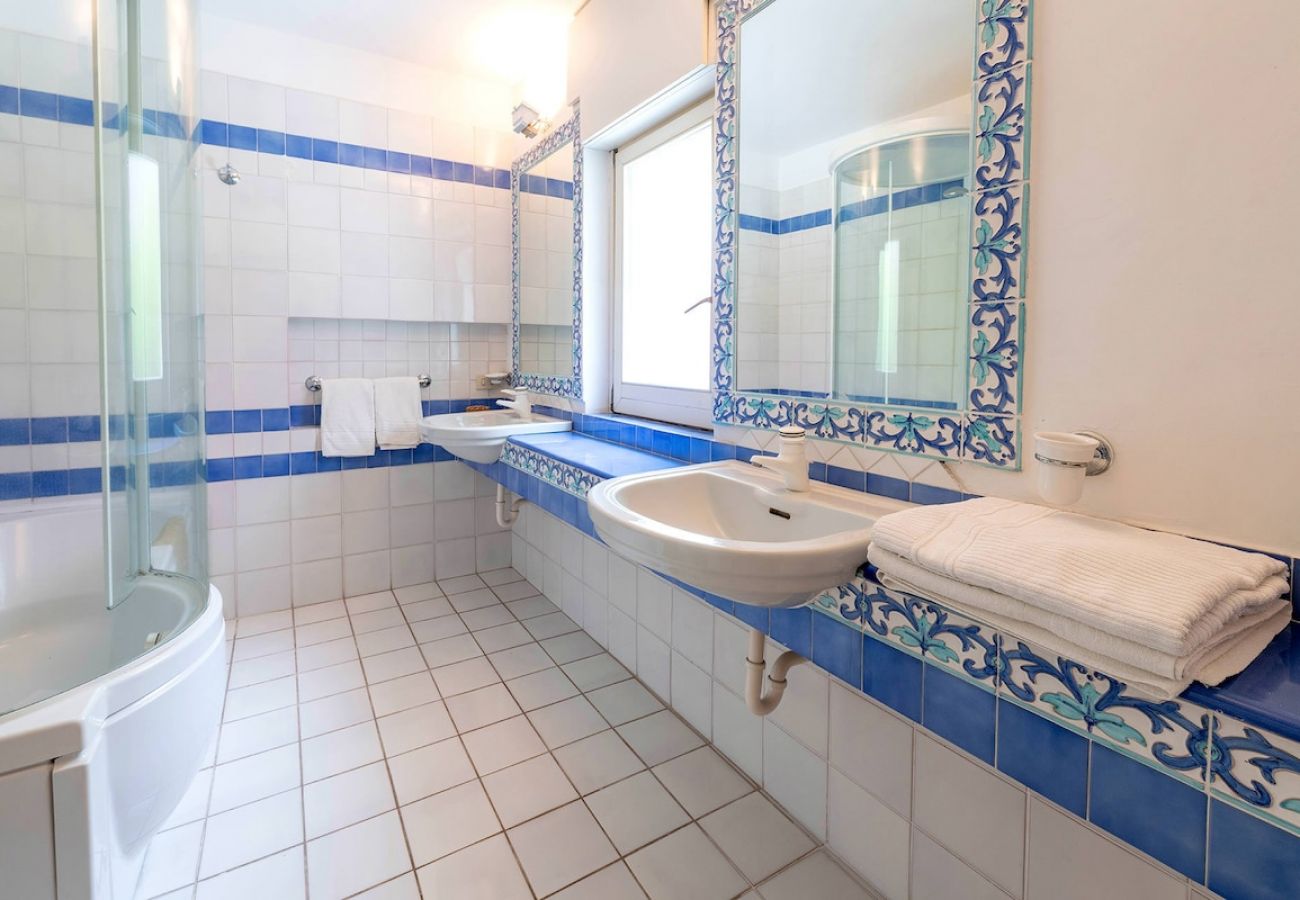 Villa a Massa Lubrense - Villa Karim with pool and amazing sea view