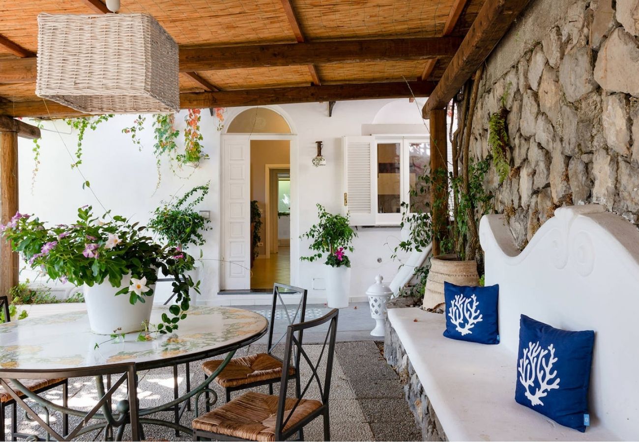 Villa a Nerano - Villa Marinella close to the sea with private pool