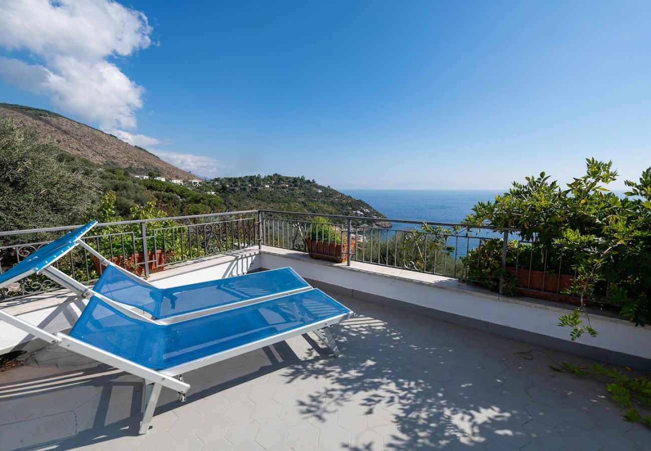 Villa a Nerano - Villa Marinella close to the sea with private pool