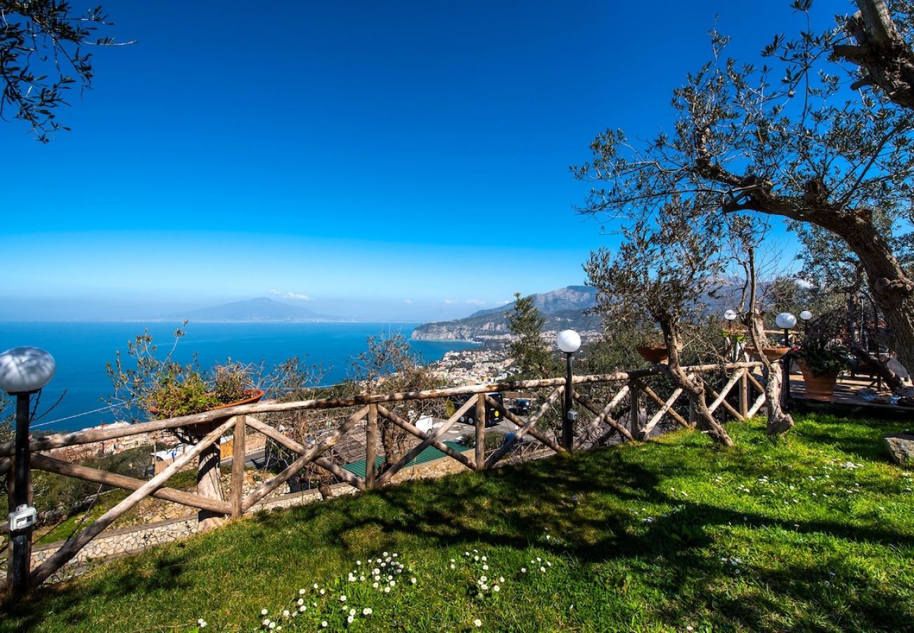 Villa a Priora - Villa Milena with Pool and sea view