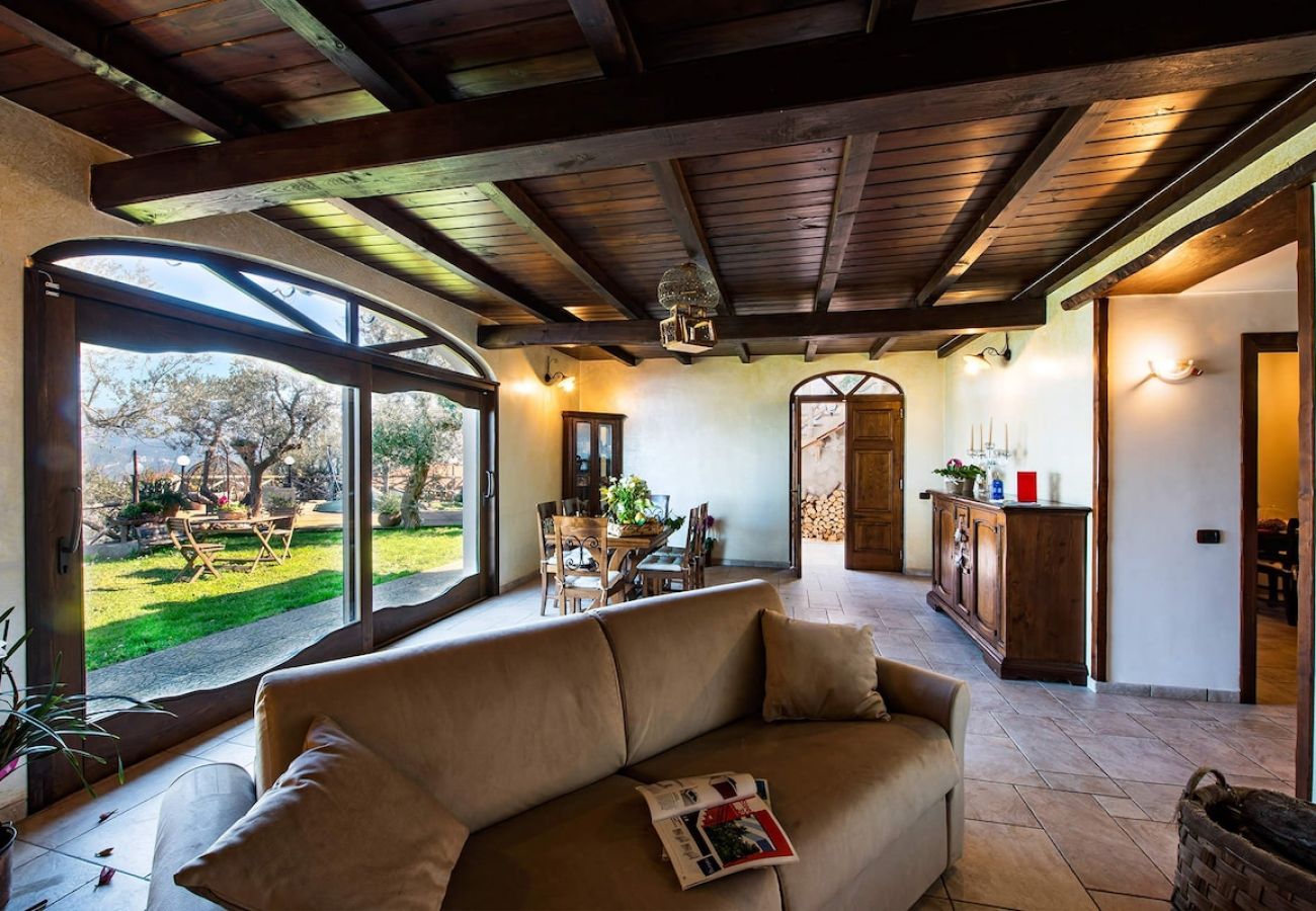 Villa a Priora - Villa Milena with Pool and sea view