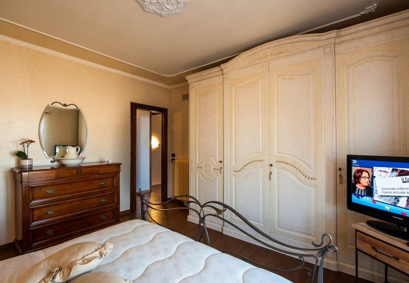Villa a Priora - Villa Milena with Pool and sea view