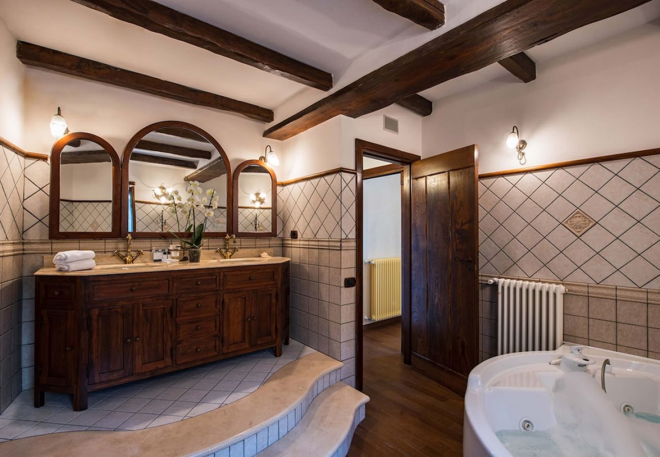 Villa a Priora - Villa Milena with Pool and sea view