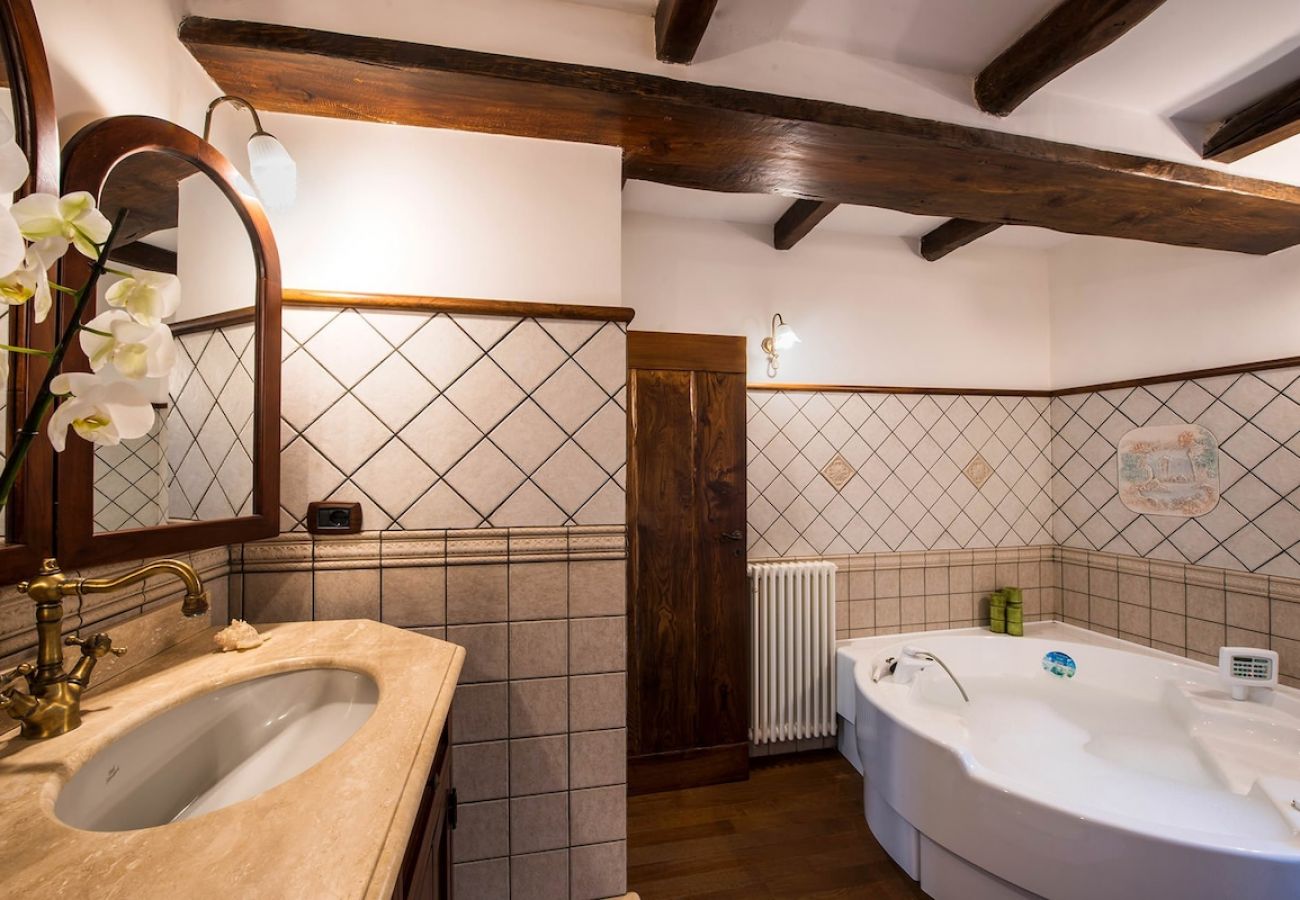 Villa a Priora - Villa Milena with Pool and sea view