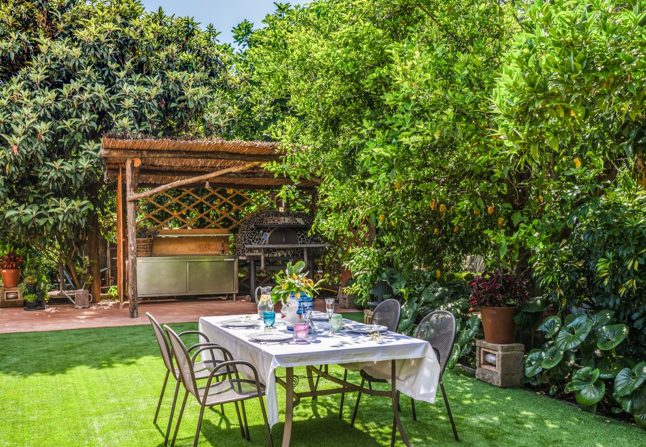Villa a Sorrento - Romantic Garden luxury villa in the centre