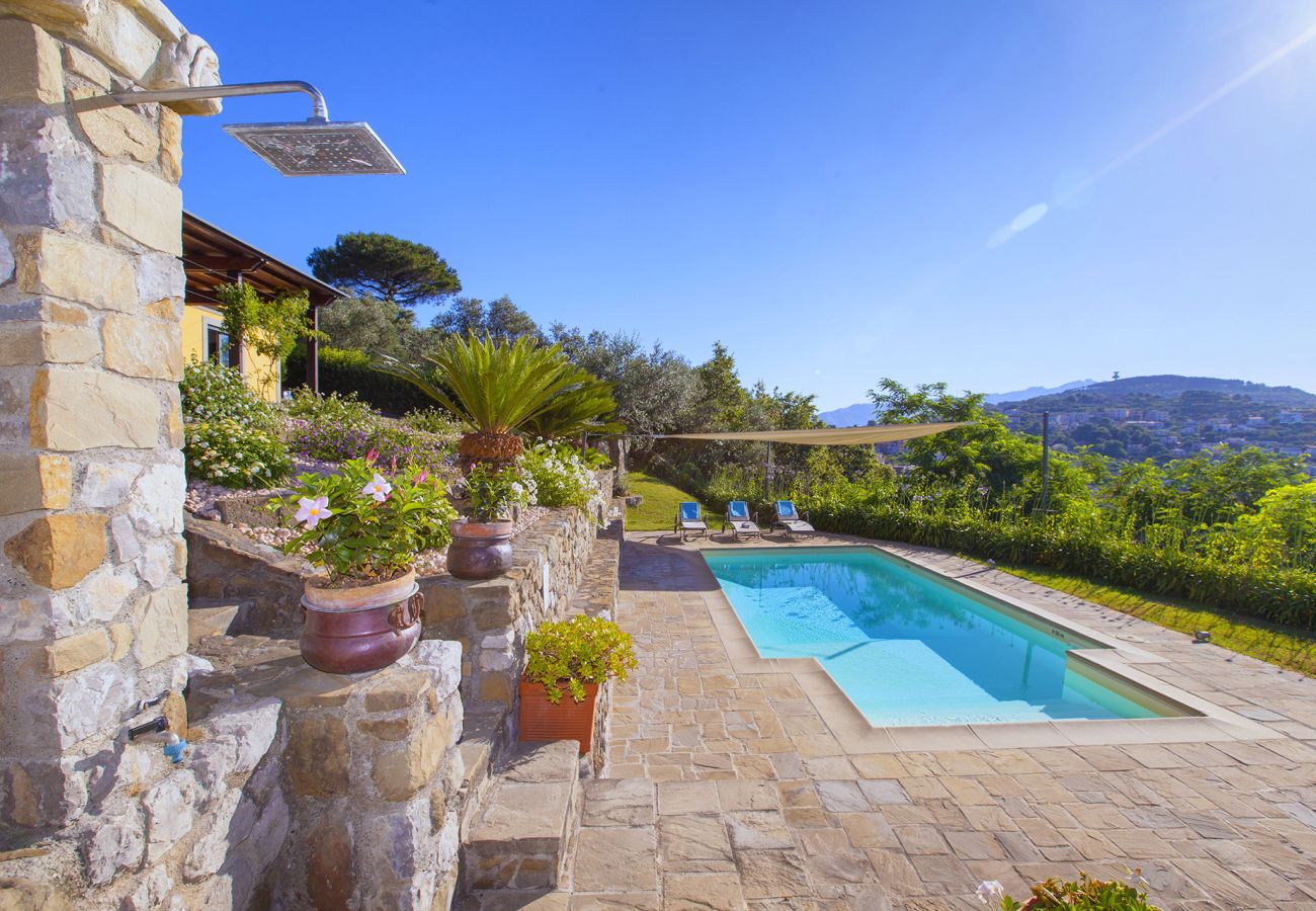 Villa a Massa Lubrense - Villa Lulù with private pool
