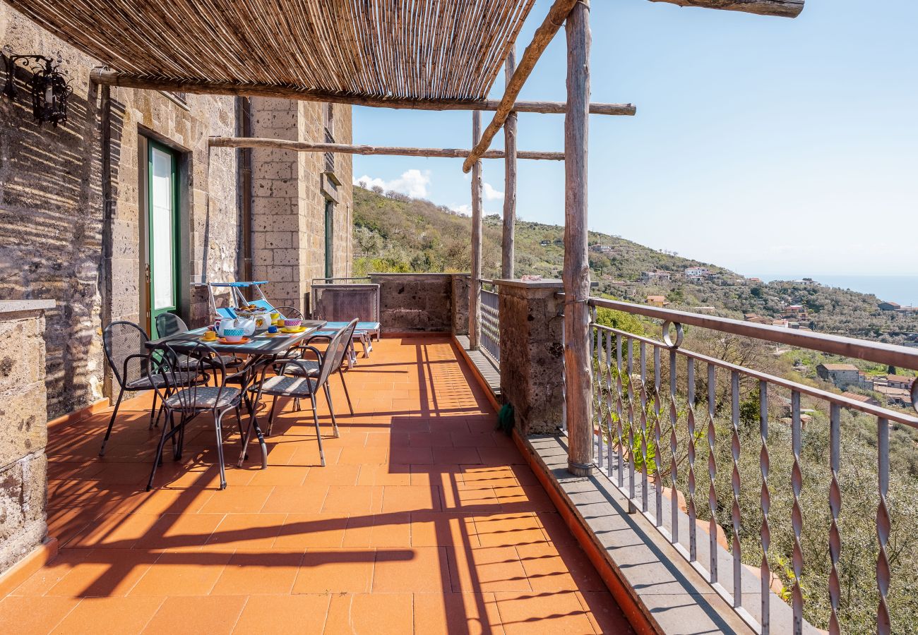 Appartamento a Massa Lubrense - Casa Li Galli with sea view