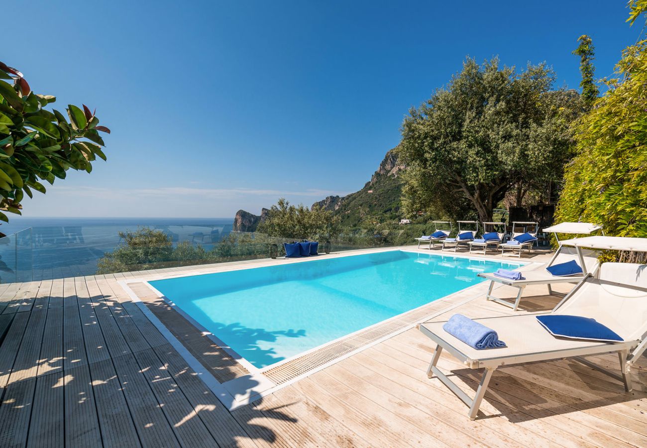 Villa a Nerano - Villa Helena close to the sea