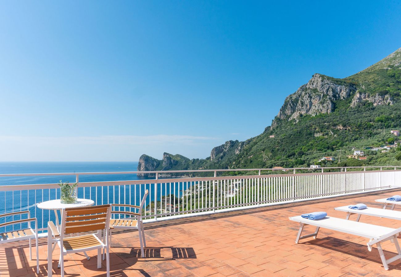Villa a Nerano - Villa Helena close to the sea