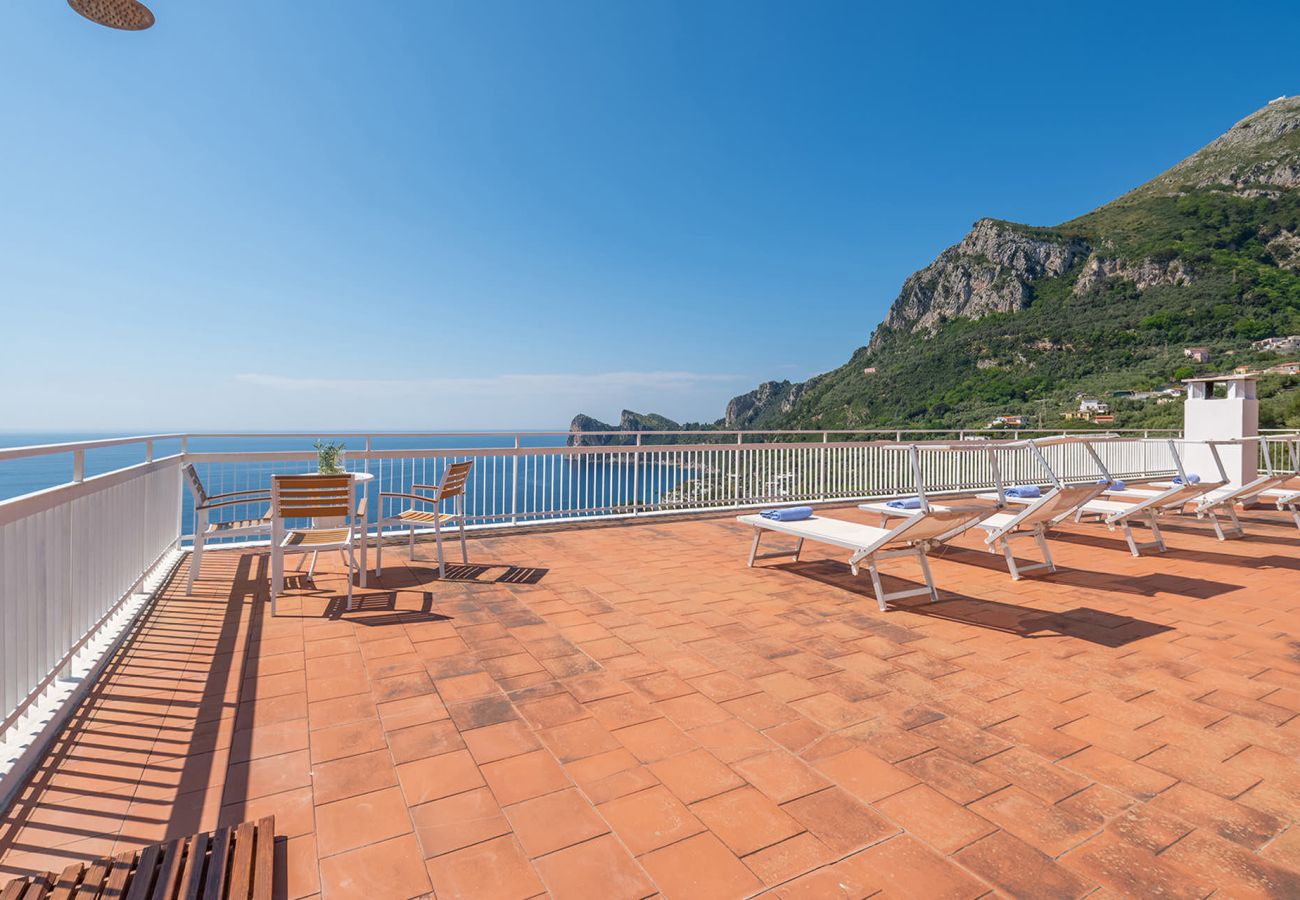 Villa a Nerano - Villa Helena close to the sea