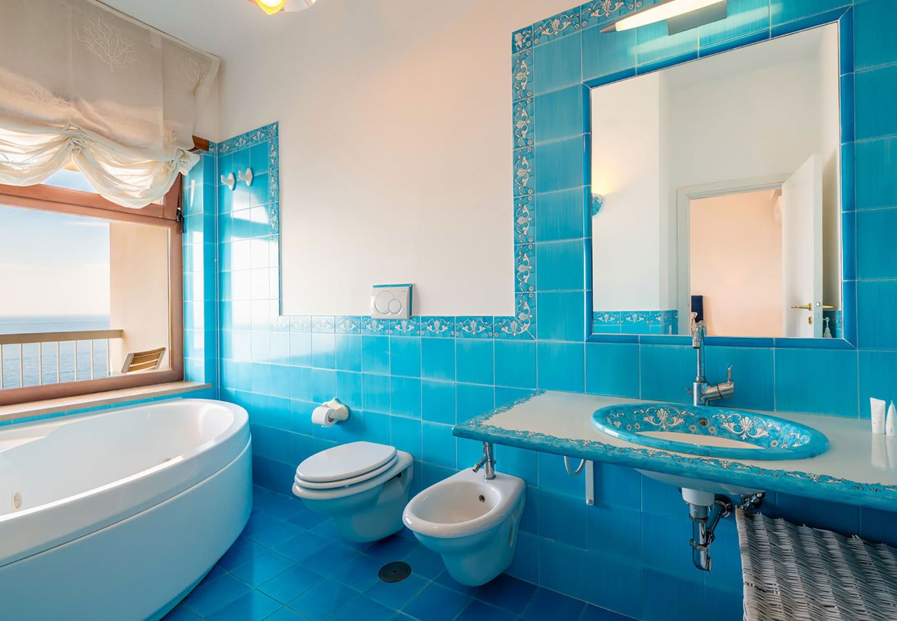 Villa a Nerano - Villa Helena close to the sea
